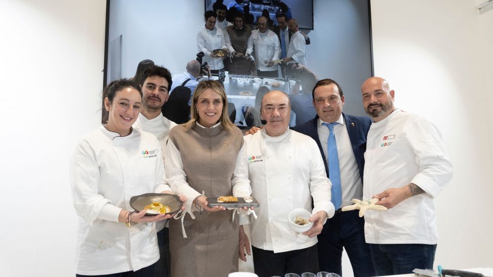 Marta Barrachina i Andrés Martínez junt a xefs Estrelles Michelin de la província Marta Barrachina i Andrés Martínez junt a xefs Estrelles Michelin de la província