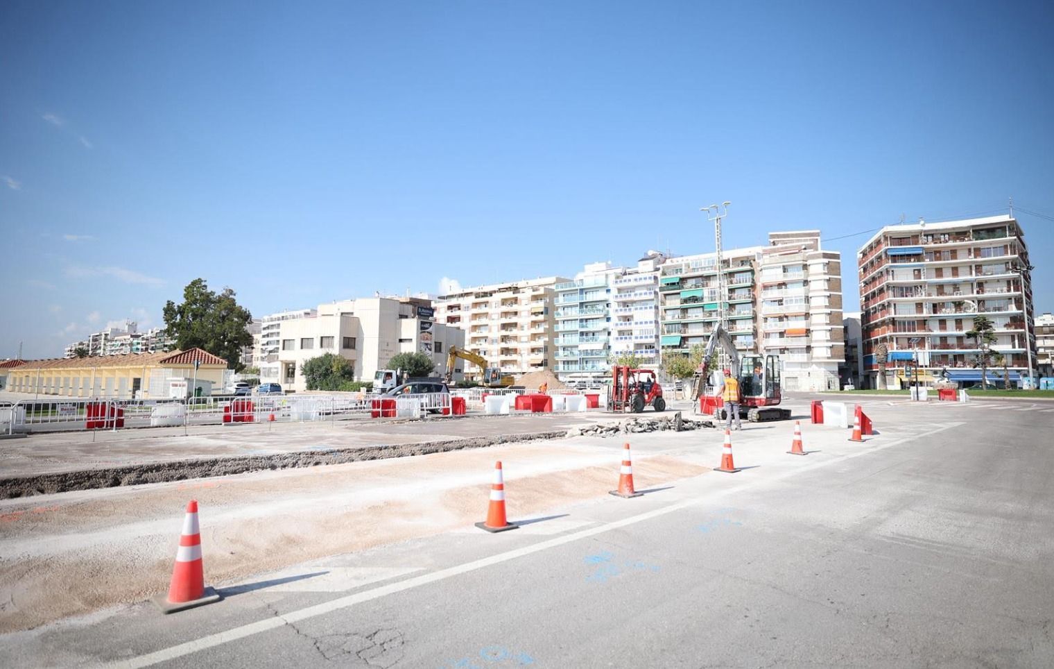 Obres en l'accés al Port de Borriana
