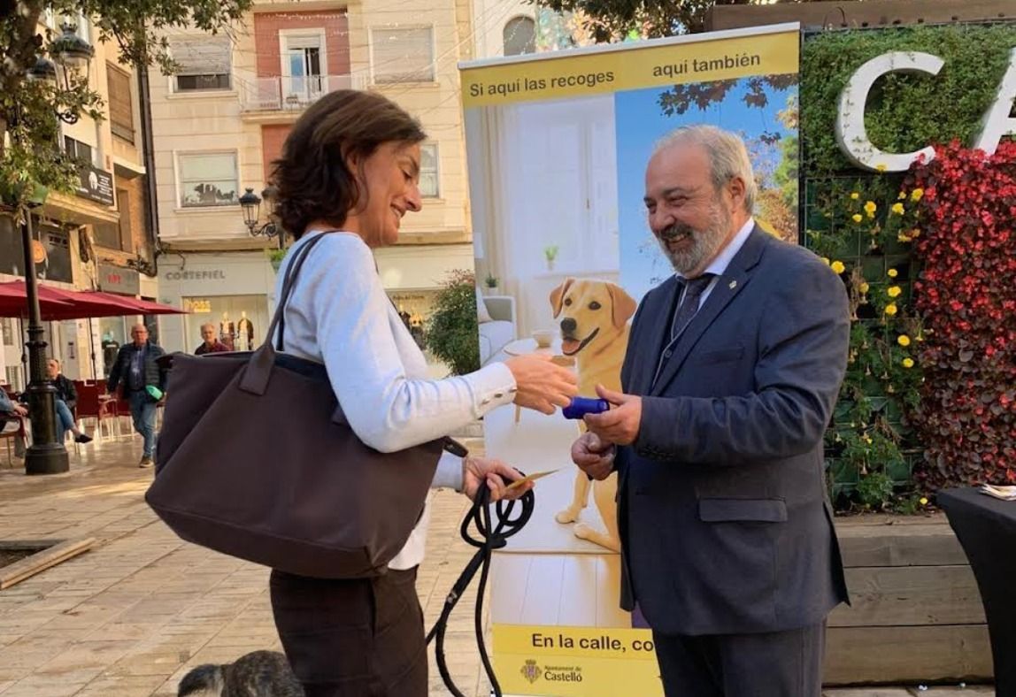 Campanya de recollida de femta en Castelló