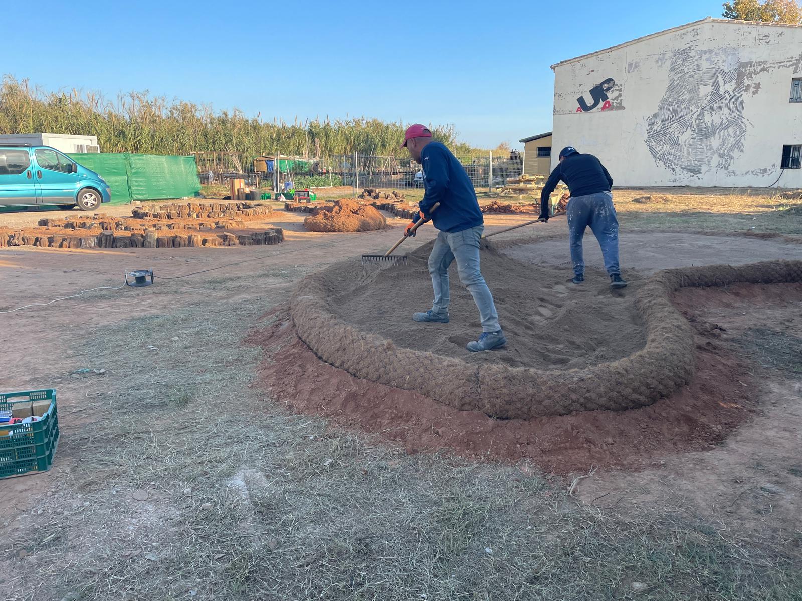 Acondicionamiento del terreno para la creación de un nuevo espacio verde