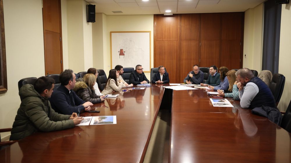 Reunió de la corporació municipal sobre la remodelació del centre històric de Borriana Reunió de la corporació municipal sobre la remodelació del centre històric de Borriana