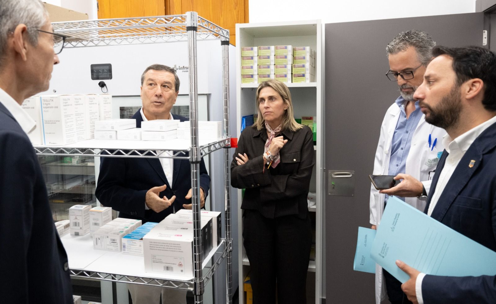 Gómez y Barrachina visitan la Unidad de Atención Farmacéutica 