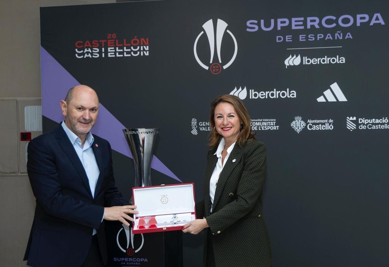 Begoña Carrasco i el president de la RFEF