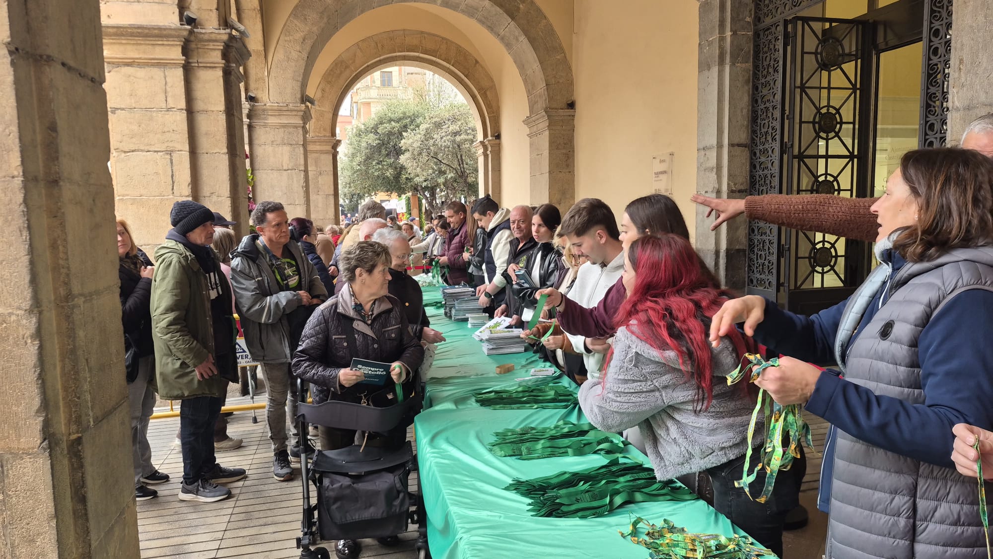 Comienza el reparto de llibrets, cintas y pulseras de la Magdalena 2026 en Castellón Comienza el reparto de llibrets, cintas y pulseras de la Magdalena 2026 en Castellón