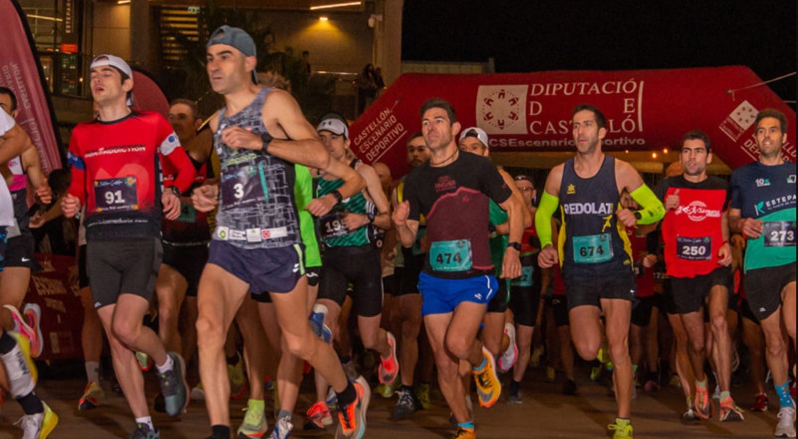 Imatge d'una carrera nocturna en Castelló