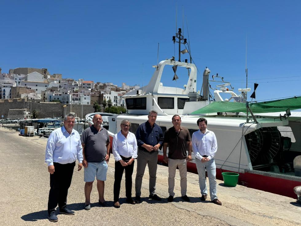 La Generalitat culmina la instal·lació d'una planta solar fotovoltaica en el port de Peníscola