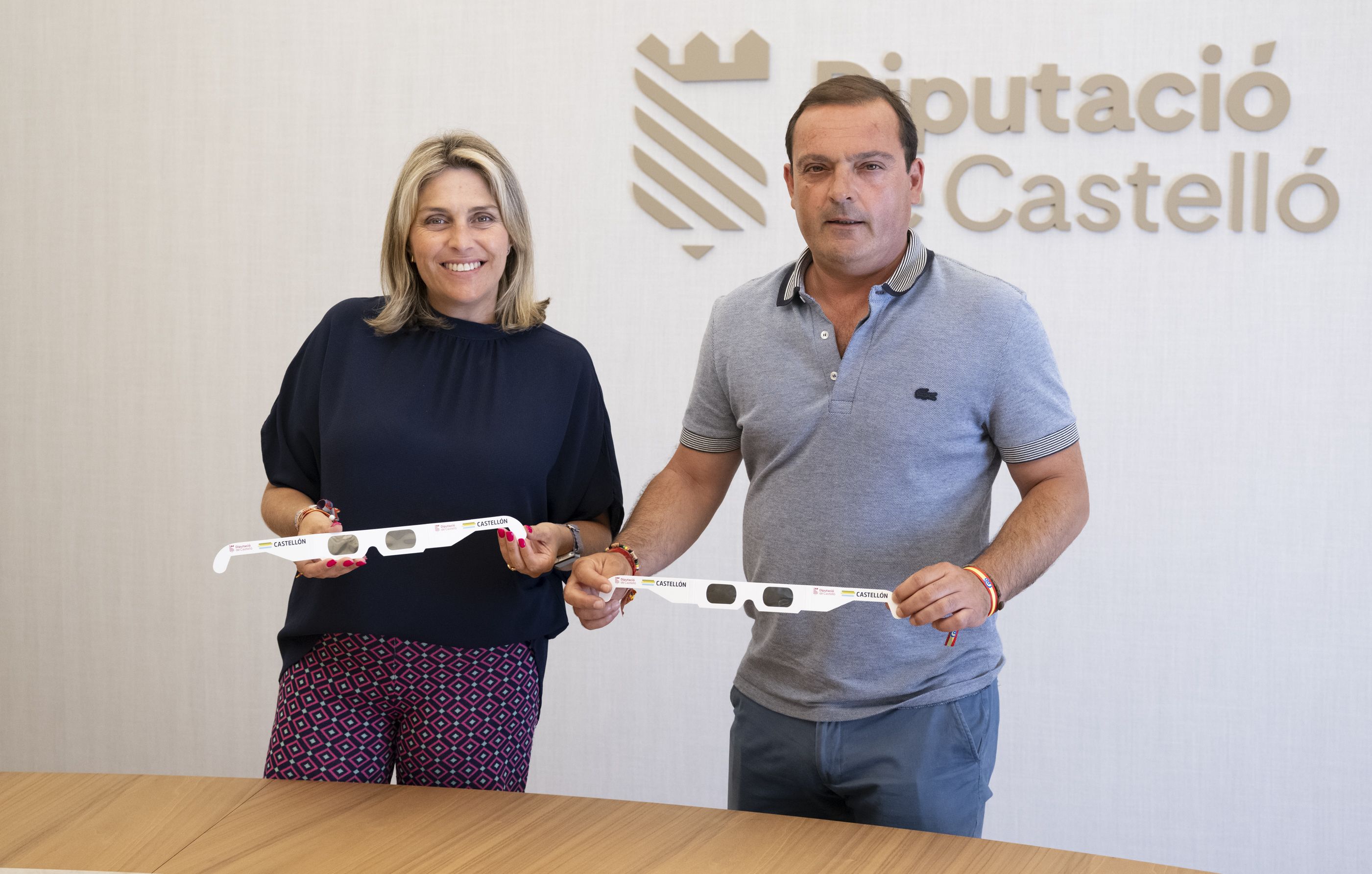 Ulleres per a l'eclipsi