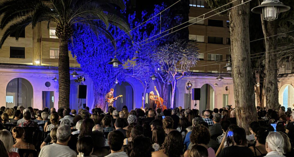 'Nits al Claustre' reunix més de 1.700 espectadors a Castelló 'Nits al Claustre' reunix més de 1.700 espectadors a Castelló