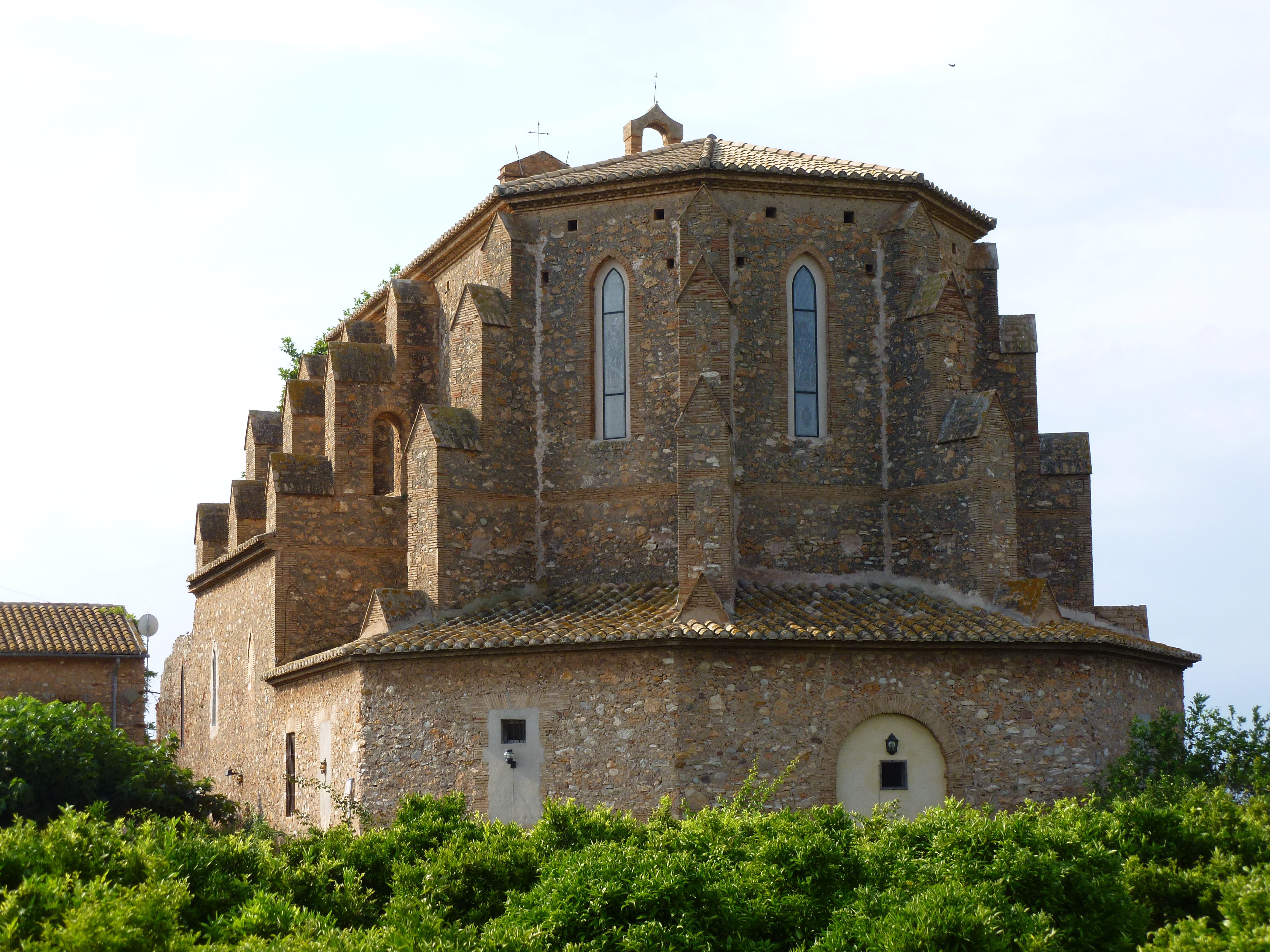 L'altar major de l'ermita de Santa Bàrbara