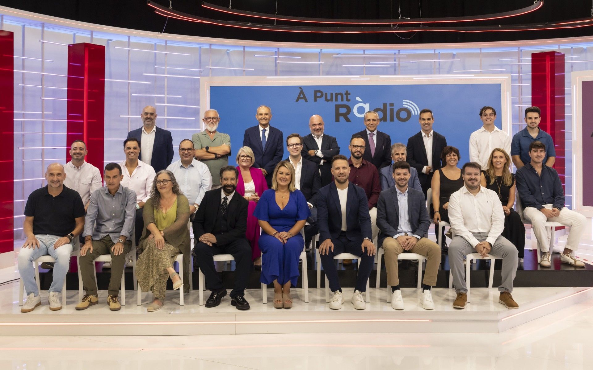 Foto Família Presentació Nova Programació À Punt Ràdio Foto Família Presentació Nova Programació À Punt Ràdio