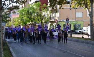 La Vall d'Uixó conmemora el 25-N con una marcha contra la violencia machista