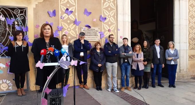 Benicarló manifesta el seu rebuig a la violència masclista