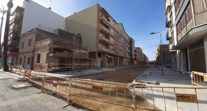 La calle València de Benicarló se abrirá al tráfico la semana que viene