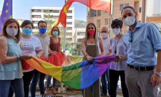 L'Ajuntament de la Vall d'Uixó commemora el Dia de l'Orgull LGTBIQ+