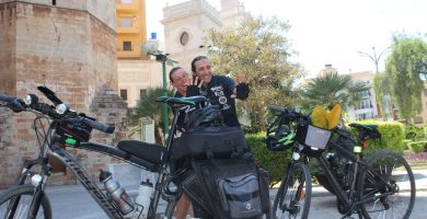 ‘Vent i Ales’, el repte amb bicicleta per a una ONG d'Àfrica