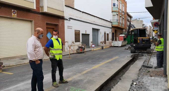 El Ayuntamiento de la Vall d'Uixó inicia la segunda fase de las obras de remodelación de la calle Juan Capó