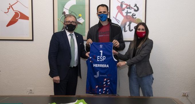 José Martí i Tania Baños mostren el seu suport a Pablo Herrera en el seu camí cap a Tòquio 2021