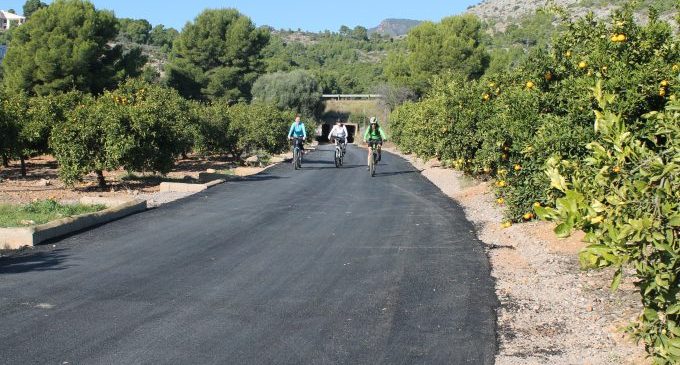 Benicàssim finalitza el carril bici fins a les urbanitzacions de muntanya