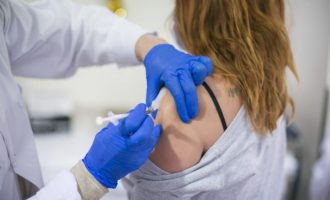 Arranca la vacunación de la población de 16 a 18 años en Castellón