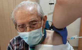 Usuarios y trabajadores del Centro Geriátrico de Benicarló se vacunan contra el covid-19