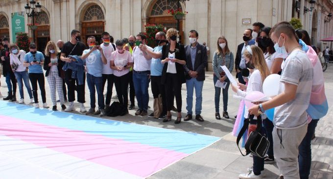 Castelló commemora el Dia Mundial Contra l’LGTBIfòbia amb una proposta teatral sobre diversitat familiar