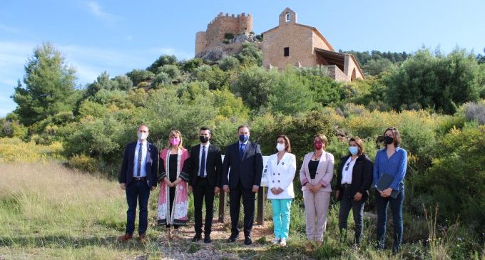 Ábalos visita el castell de l'Alcalatén i la Real Fabrica de l'Alcora