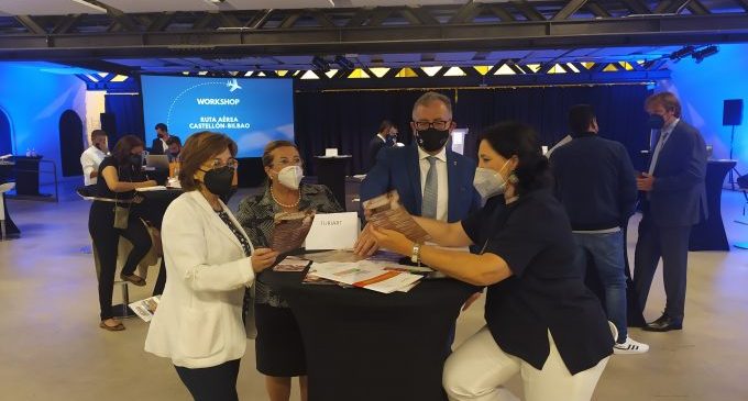 Aerocas promociona la conexión aérea con la capital vasca en un encuentro entre empresas turísticas