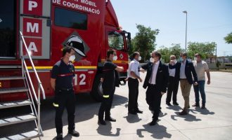 La Diputación renovará el vestuario del servicio de bomberos con una inversión de 2,5 millones