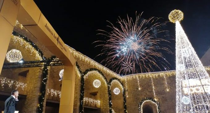 Ferrero Rocher fa brillar Peníscola i el seu Mercat Nadalenc en el seu retrobament amb el Nadal