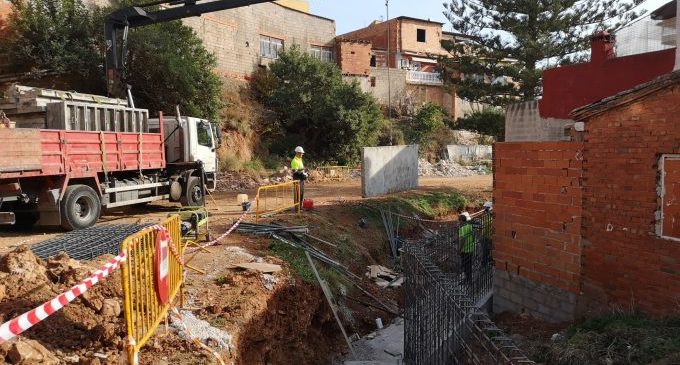 El Ayuntamiento de la Vall d’Uixó inicia la adecuación del Barranc de l’Horteta para conectar los barrios Toledo y Sant Vicent