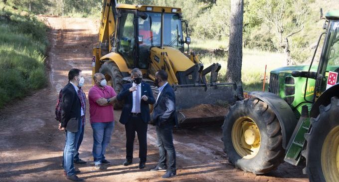 La Diputació invertirà 2 milions d'euros per a netejar, arreglar i mantindre camins i pistes rurals, un 33% més