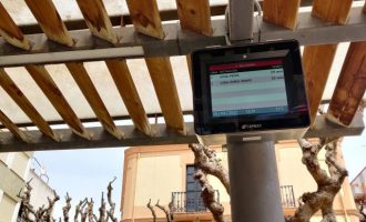 La Generalitat instal·la a les parades de bus pantalles amb informació dels temps d'espera