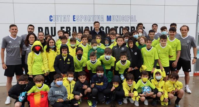 Vila-real dedica la Ciutat Esportiva Municipal al futbolista Pau Francisco Torres