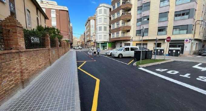 Borriana finaliza la repavimentación y dotación de accesibilidad de la calle València