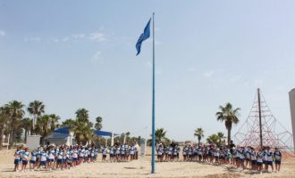 Las playas de Burriana renuevan las banderas azules  para la temporada estival