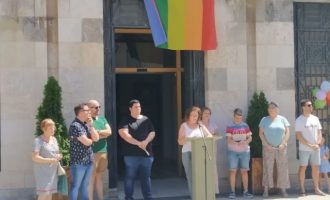 Nules torna a unir-se per a reivindicar els drets del col·lectiu LGTBI+