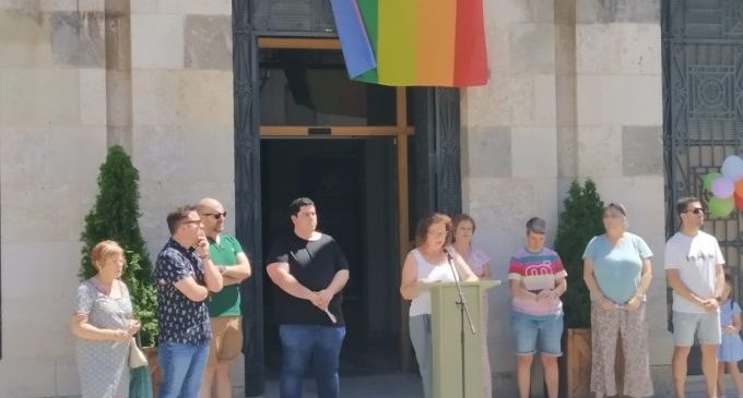 Nules vuelve a unirse para reivindicar los derechos del colectivo LGTBI+
