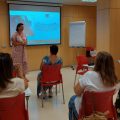 Patricia Puerta visita el taller de la Diputació dirigit a mancomunitats i ajuntaments per a la futura guia de bones pràctiques dels serveis socials