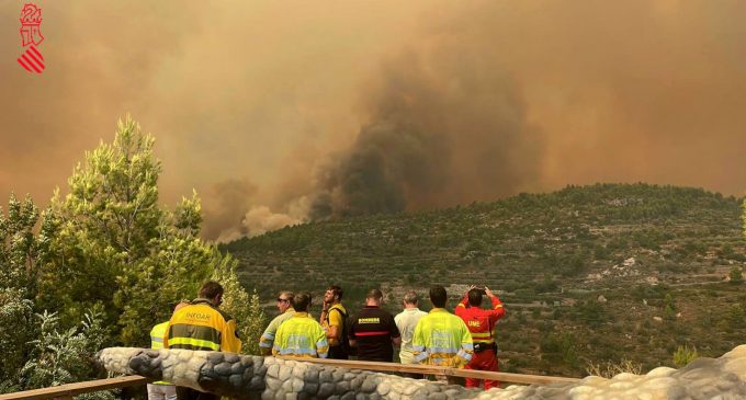 Martí anuncia convenios singulares para que los municipios afectados puedan hacer frente a los gastos inmediatos generados por los incendios