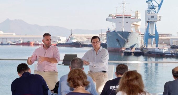 Simó anuncia la compra del edificio de la Comandancia Marina y un Plan de Dinamización del sector pesquero