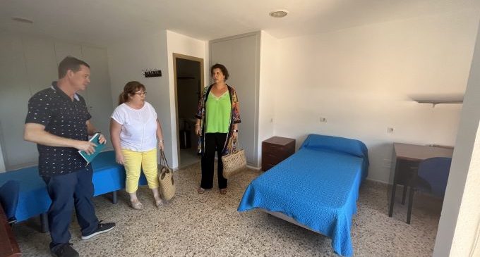 La Diputación renueva el mobiliario de la residencia de estudiantes de Penyeta Roja y reduce a cuatro el máximo de personas por habitación