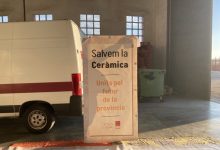 La Diputación reparte las pancartas de 'Salvem la ceràmica' a los municipios del clúster azulejero y su área de influencia