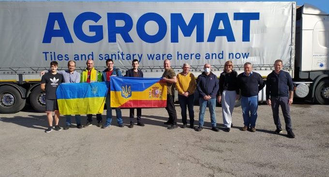 La Diputació envia a les famílies d'Ucraïna un camió amb 12 tones d'aliments, material sanitari i roba