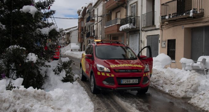 Castelló es prepara per a l'arribada de neu amb alerta per plaques de gel en carreteres