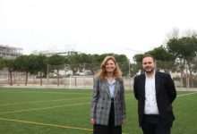 El complex esportiu Gran Via de Castelló reobri el seu camp de futbol després de concloure el canvi de gespa amb una inversió de 480.000 euros