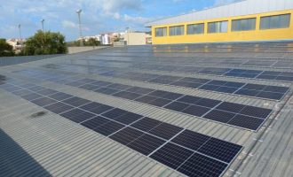 Benicàssim apuesta por las energías renovables: 444 instalaciones fotovoltaicas en techos privados en los últimos 3 años