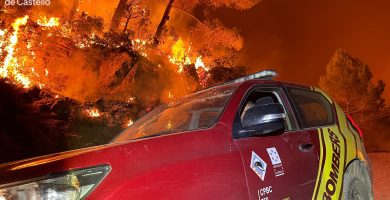 Ximo Puig: “El incendio forestal de Villanueva de Viver avanza con gran voracidad”