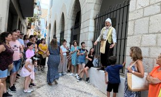 Les visites guiades teatralitzades sobre el Papa Luna arriben a Peníscola