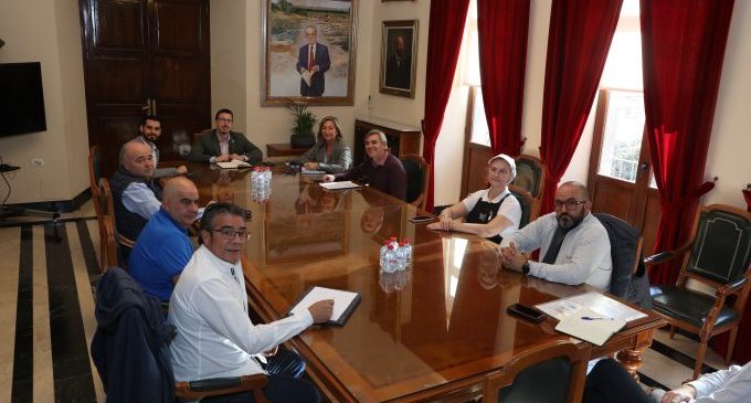 El Govern de Castelló i els venedors pacten un calendari de reunions per a impulsar la remodelació del Mercat Central