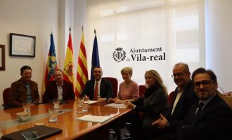 Vila-real signa un acord històric per a la incorporació de la casa museu de Llorens Poy al patrimoni municipal
